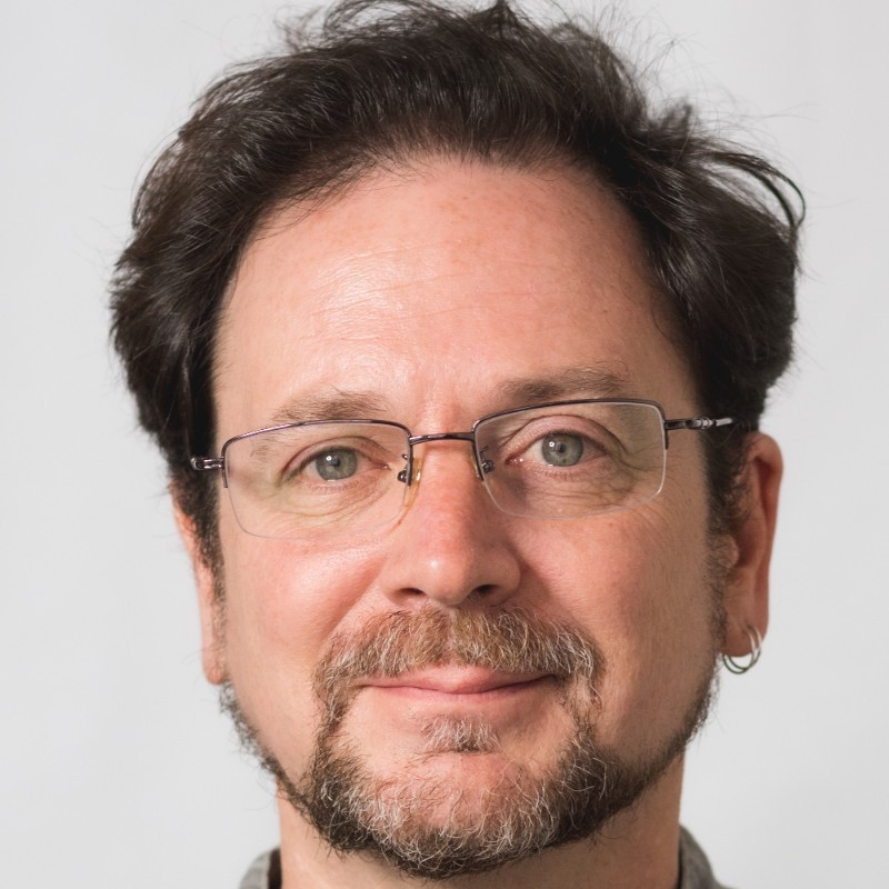 Ethan Gelber headshot