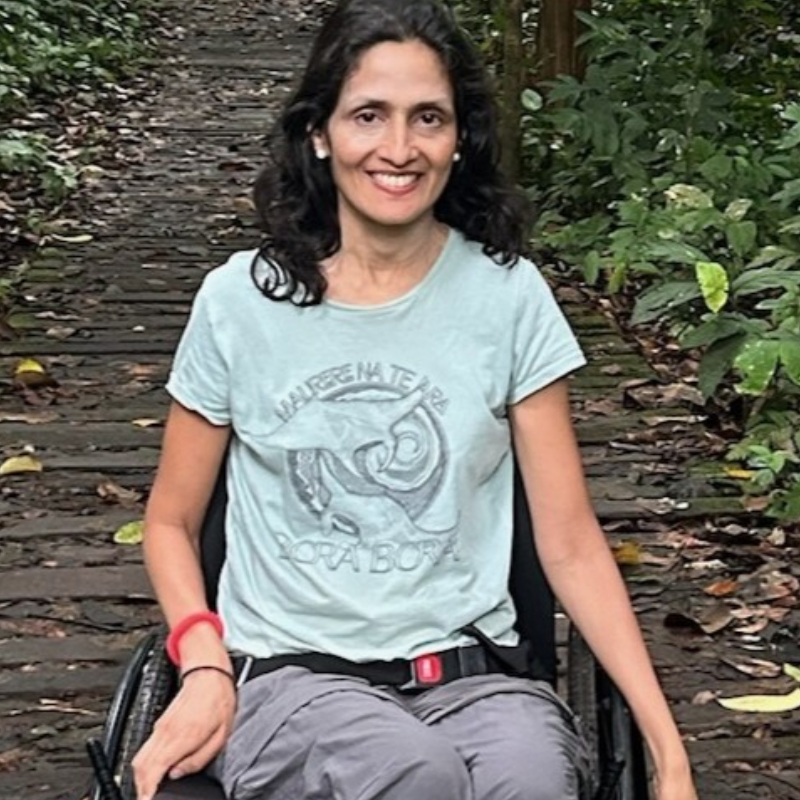 Jan Bonville headshot